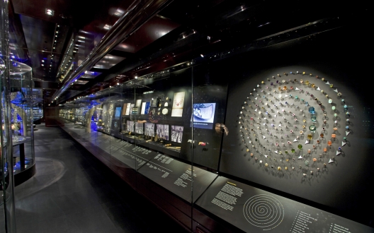 Jewellery Gallery, V&A Museum, London